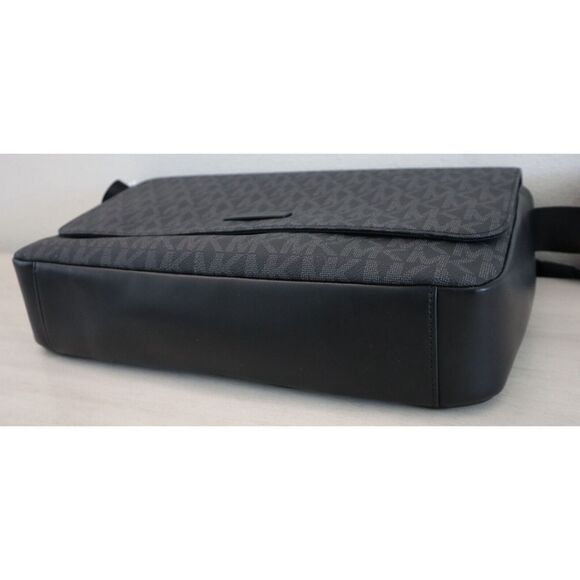 Michael Kors 87F2LEVM2B Unisex Black "MK" Logo Everett Flap Messenger Bag - Picture 13 of 13